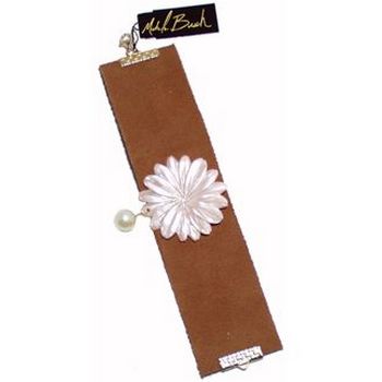 Michele Busch - Leather Cuff Bracelet - Mother Of Pearl - Rose